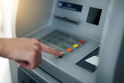 Eingabe am Geldautomaten